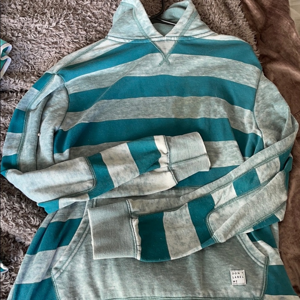 Don’t label me hoodie